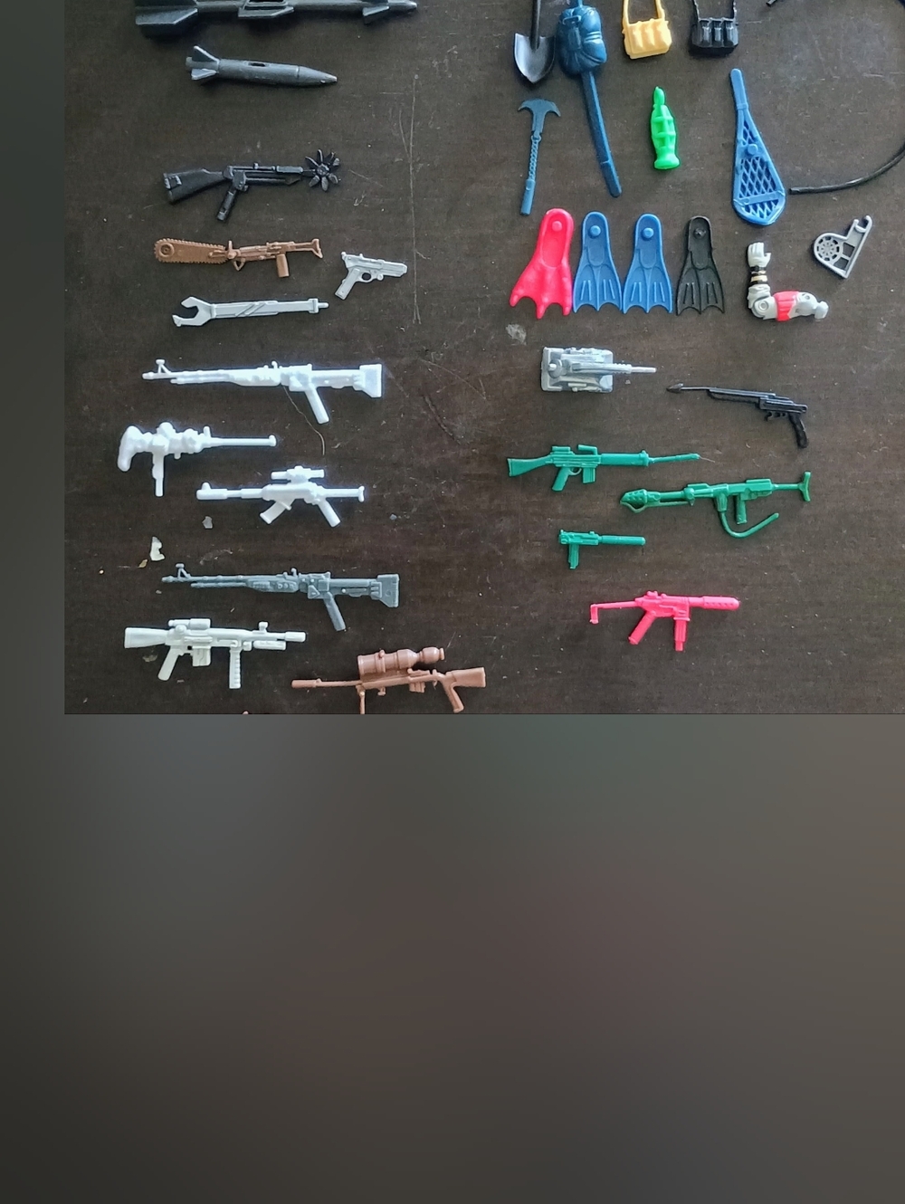 Vintage Assorted Gi Joe Toy Weapon and Accessory Set - Multicolor